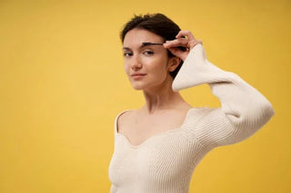 Fluffy Eyebrows in Three Steps That Give Youthful, Airy Definition Without Overcomplicating
