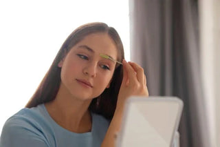 Soft Lifted Brows You Can Achieve on Lazy Days With Minimal Tools and Maximum Airy Effect