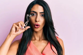 Heated Lash Curler Hacks for Short Lashes That Give a Lifted, Defined Look Without Damage