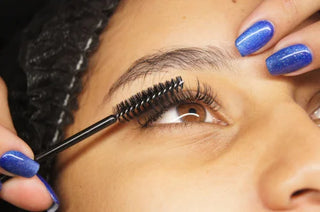 How Lash Definition Can Enhance Minimal Makeup Routines