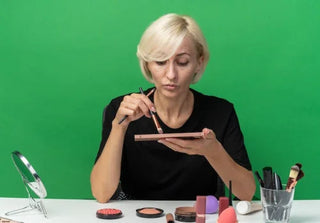 How Consumers Are Comparing Vegan and Conventional Makeup Formulas