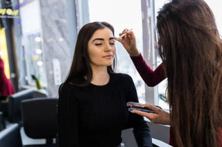 How to Evaluate Brow Makeup for Smudge-Free Wear