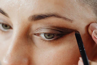 How Clean Eye Makeup Supports Sensitive Beauty Routines