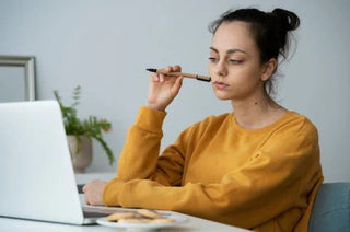 How to Choose a Vegan Brow Pencil for Sensitive Eyes