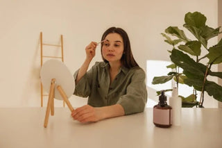 10 Steps to Achieve a Minimalist Look: How to Create a Simple No-Makeup Routine